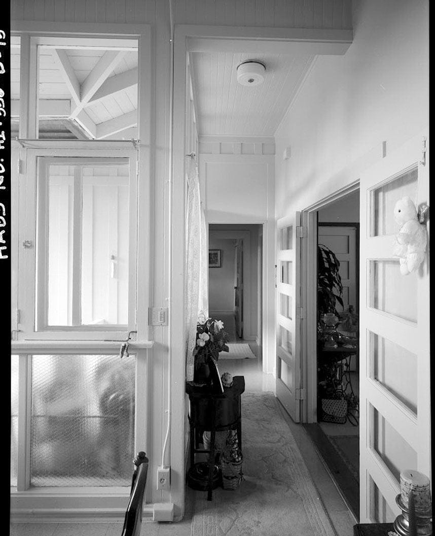 Historic Photo : U.S. Naval Base, Pearl Harbor, Naval Housing Area Hospital Point, Commanding Officer's Quarters, 6-8 First Street, Pearl City, Honolulu County, HI 5 Photograph