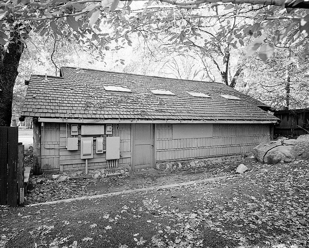 Historic Photo : Pohono Indian Studio, Yosemite Village, Mariposa County, CA 1 Photograph