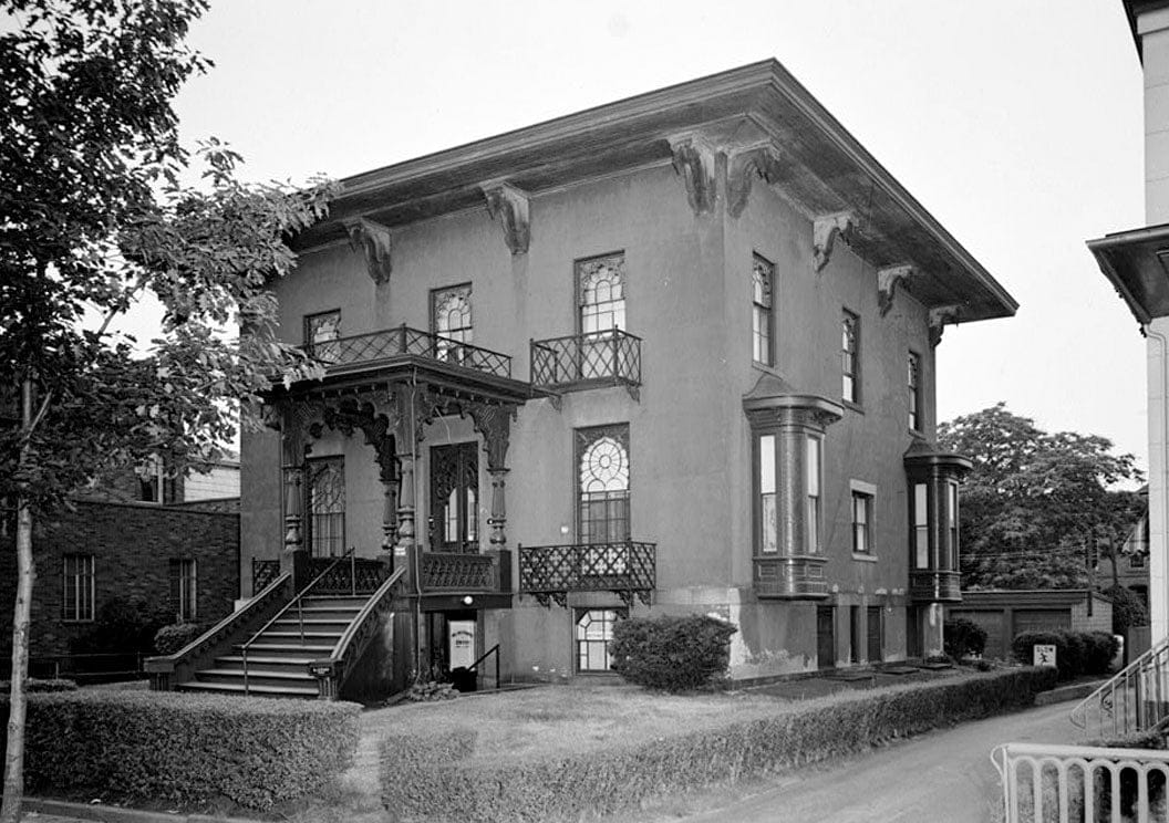 Historic Photo : Willis Bristol House, 584 Chapel Street, New Haven, New Haven County, CT 1 Photograph