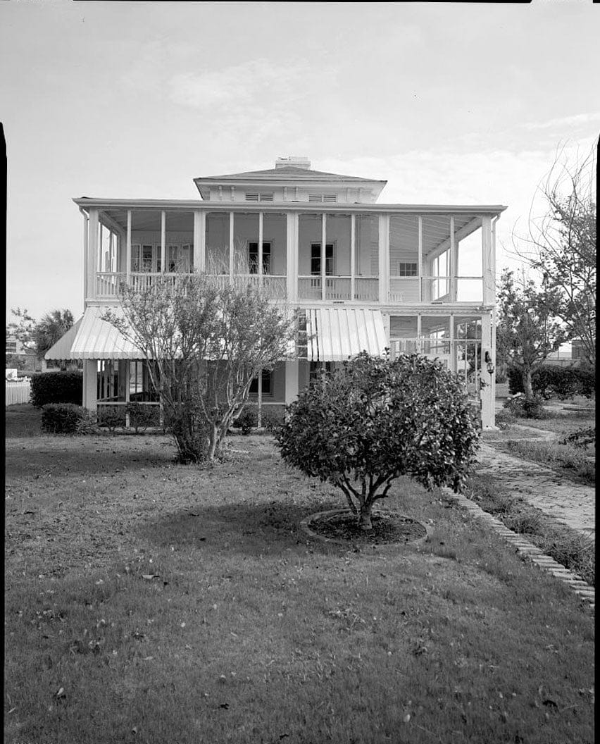 Historic Photo : U.S. Naval Air Station, Senior Officers' Quarters Q-4, Q-4 North Avenue, Pensacola, Escambia County, FL 1 Photograph