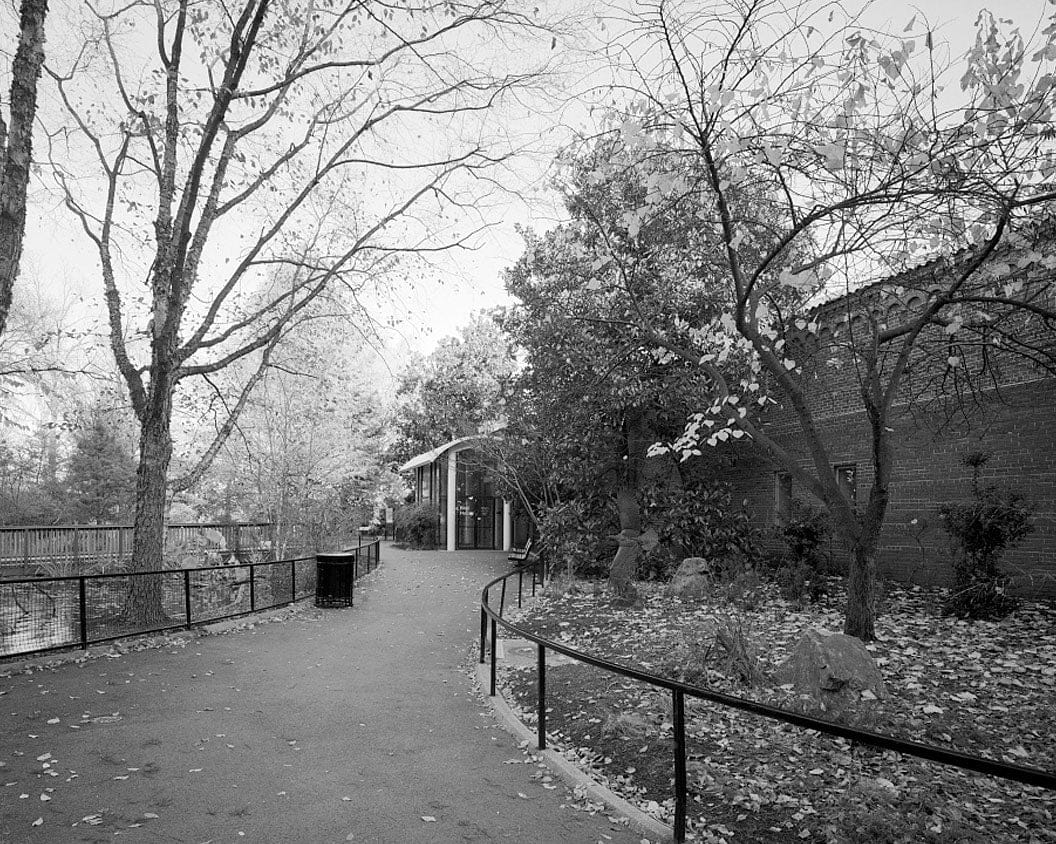 Historic Photo : National Zoological Park, Bird House, 3001 Connecticut Avenue NW, Washington, District of Columbia, DC 1 Photograph