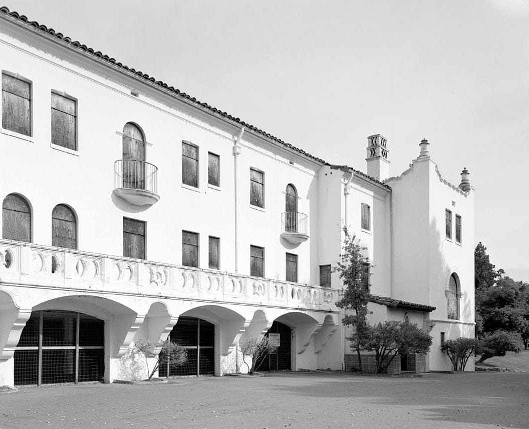 Historic Photo : Hamilton Field, Bachelor Officers' Quarters, 201 Sunset Drive, Novato, Marin County, CA 6 Photograph