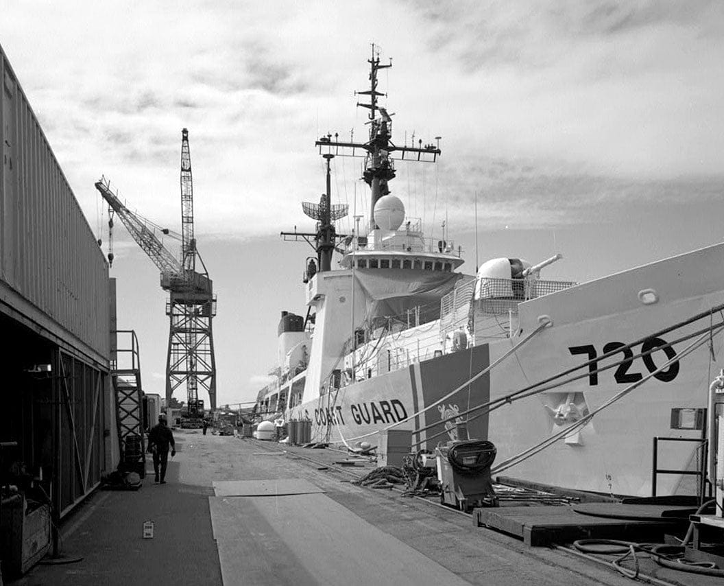 Historic Photo : United Engineering Company Shipyard, Crane, 2900 Main Street, Alameda, Alameda County, CA 3 Photograph