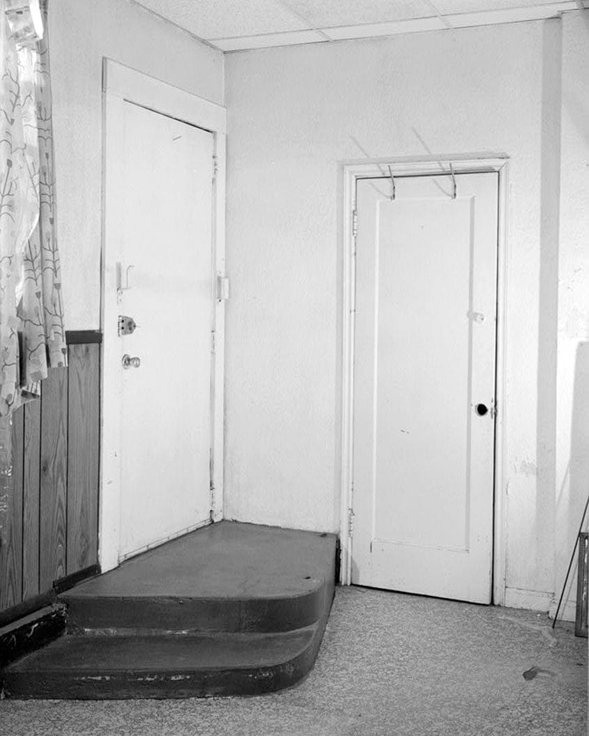 Historic Photo : Snow White Cleaners & Laundry, 3043 West Alameda Avenue, Denver, Denver County, CO 7 Photograph