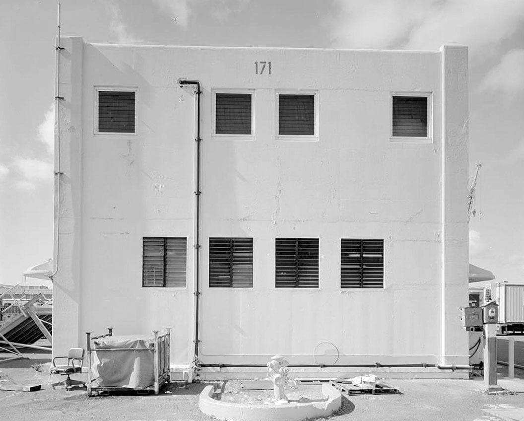 U.S. Naval Base, Pearl Harbor, Latrine Dry Dock No. 2 & Latrine Dry Dock No.3, Near Avenue G adjacent to Dry Dock No. 2 & Dry Dock No. 3, Pearl City, Honolulu County, HI 3