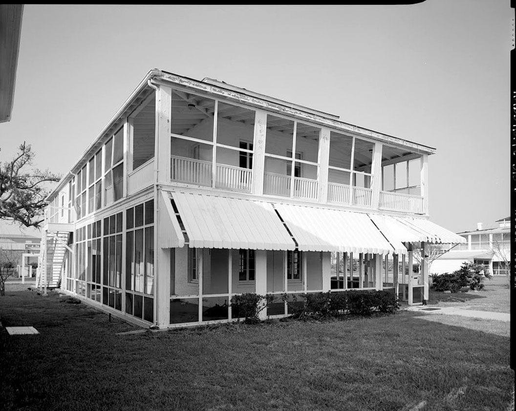 Historic Photo : U.S. Naval Air Station, Senior Officers' Quarters, Q-6 North Avenue, Pensacola, Escambia County, FL 1 Photograph