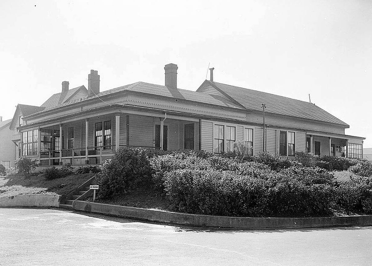 Historic Photo : Fort Mason, W O Quarters No. 16, San Francisco, San Francisco County, CA 1 Photograph