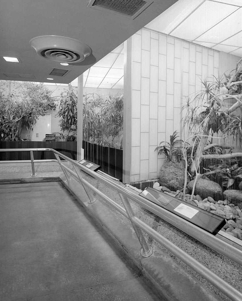 Historic Photo : National Zoological Park, Bird House, 3001 Connecticut Avenue NW, Washington, District of Columbia, DC 8 Photograph
