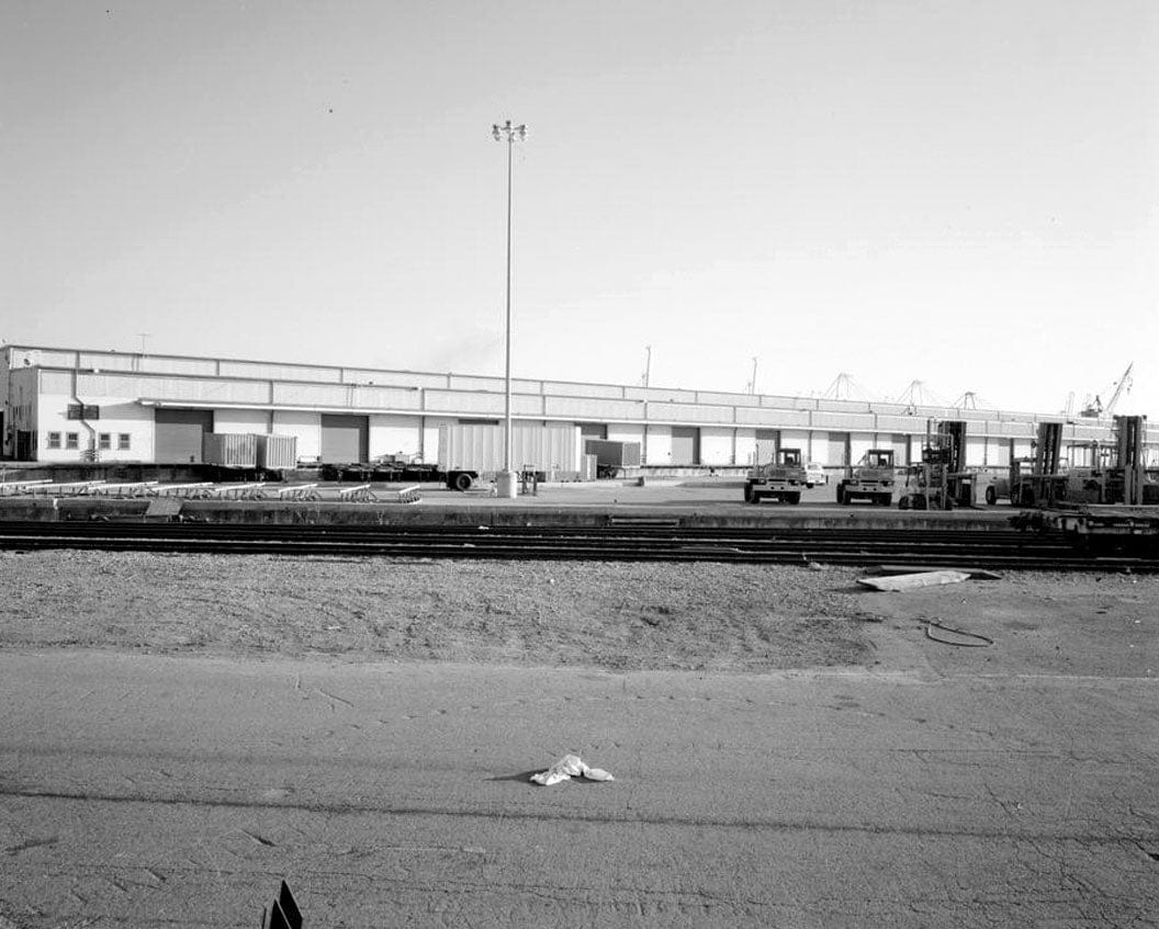 Historic Photo : Oakland Army Base, Transit Shed, East of Dunkirk Street & South of Burma Road, Oakland, Alameda County, CA 9 Photograph