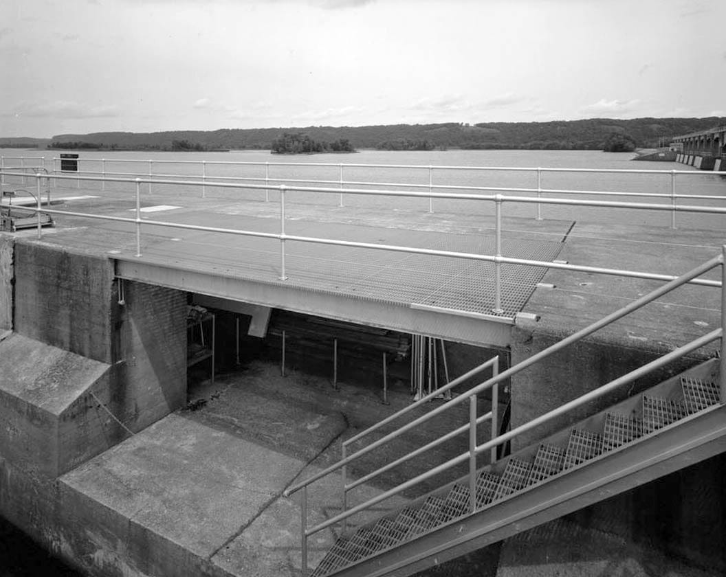 Historic Photo : Upper Mississippi River 9-Foot Channel, Lock & Dam No. 10, Guttenberg, Clayton County, IA 41 Photograph