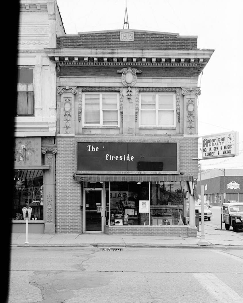 Historic Photo : W. T. McFarlane Building, 123 South Federal Avenue, Mason City, Cerro Gordo County, IA 4 Photograph