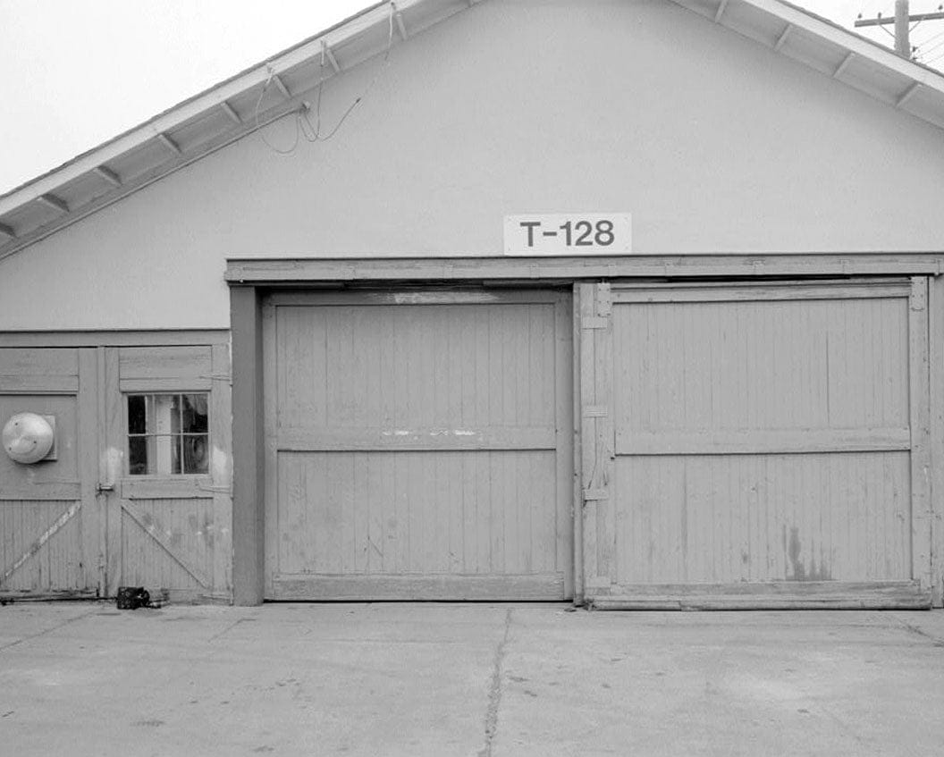 Historic Photo : Fitzsimons General Hospital, Officers' Garage, West Pennington Avenue, West of Building 129, Aurora, Adams County, CO 2 Photograph