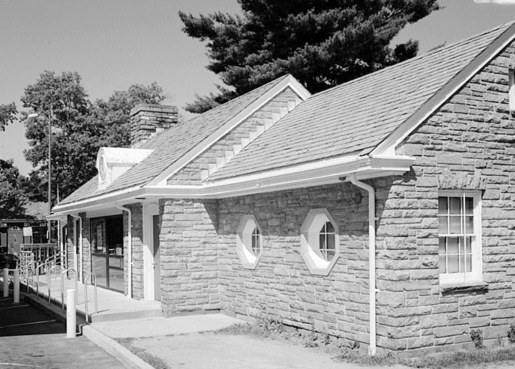 Historic Photo : Merritt Parkway, Greenwich (Northbound) Service Station, Abutting South side of Merritt Parkway, Greenwich, Fairfield County, CT 1 Photograph
