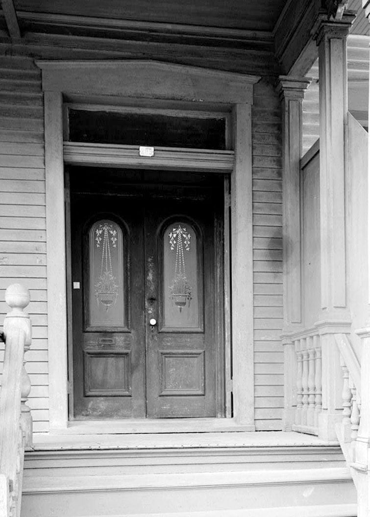 Historic Photo : Savannah Victorian Historic District, Bounded by Gwinnett, East Broad, West Broad Street & Anderson Lane, Savannah, Chatham County, GA 46 Photograph