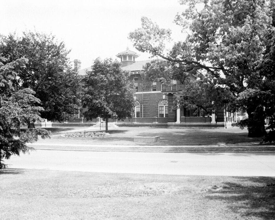 Historic Photo : St. Elizabeths Hospital, M Building, 654-674 Redwood Street, Southeast, Washington, District of Columbia, DC 1 Photograph