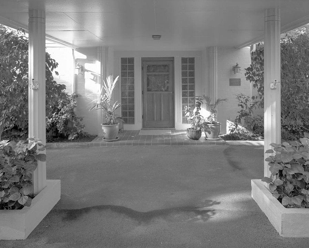 Historic Photo : Hickam Field, Officers' Housing Type E, 301 Julian Avenue, Honolulu, Honolulu County, HI 1 Photograph