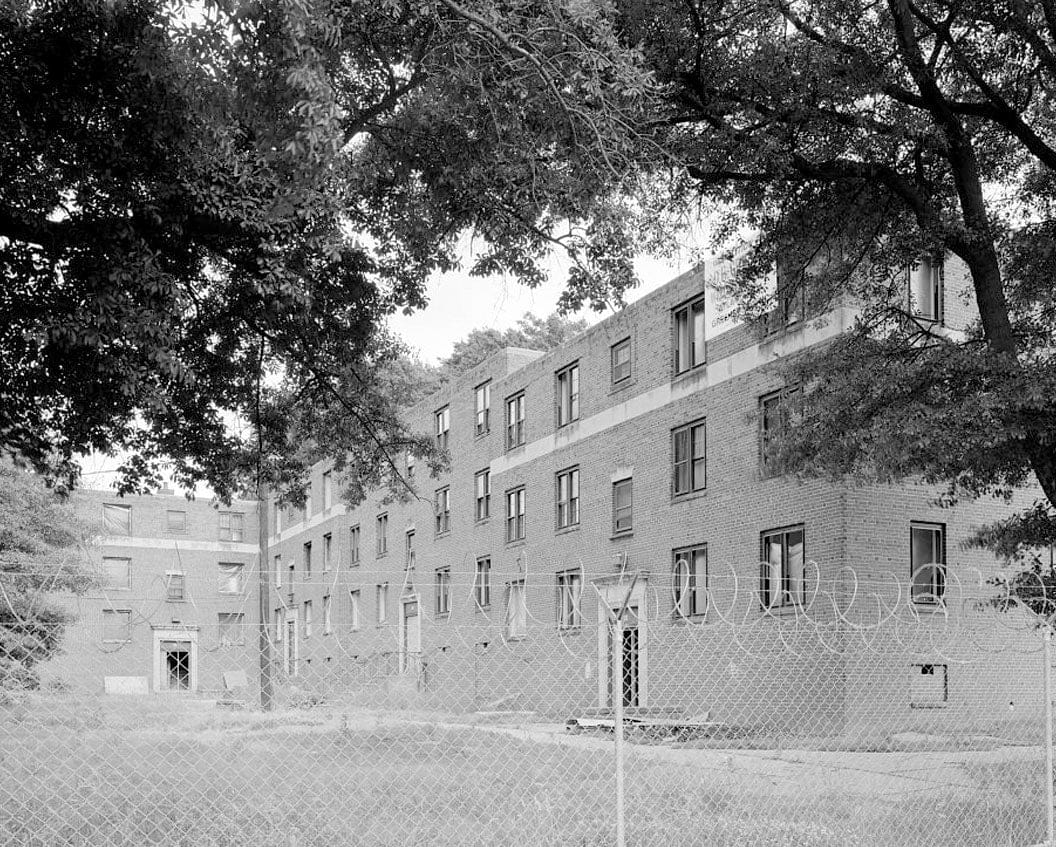 Historic Photo : Techwood Homes, Building No. 5, 467 Techwood Drive & 114-120 Pine Street, Atlanta, Fulton County, GA 6 Photograph