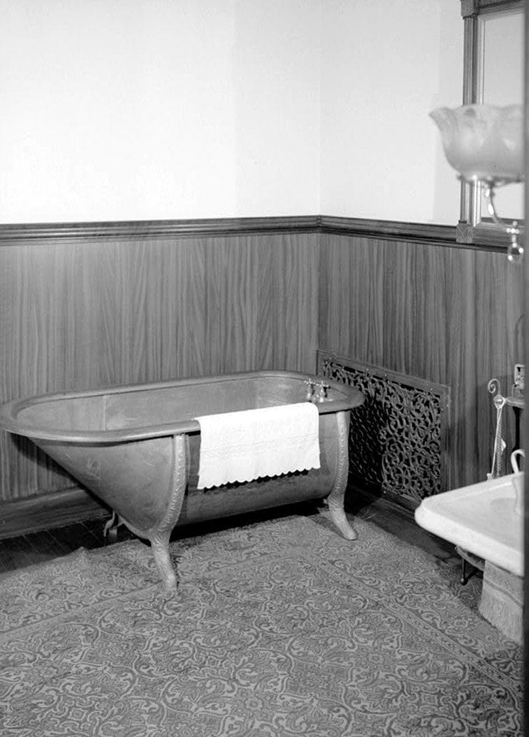 Historic Photo : Mark Twain House, 351 Farmington Avenue (corrected from original address of 531 Farmington Avenue), Hartford, Hartford County, CT 16 Photograph