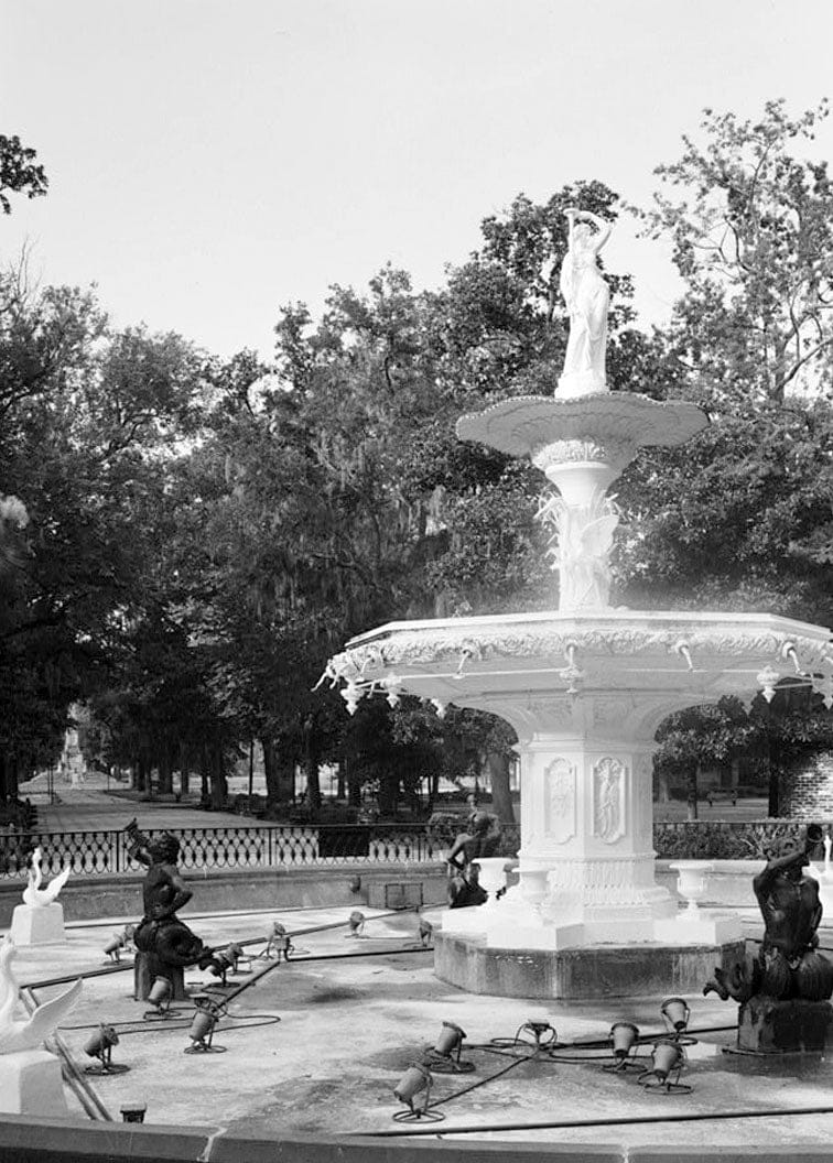 Historic Photo : Savannah Victorian Historic District, Bounded by Gwinnett, East Broad, West Broad Street & Anderson Lane, Savannah, Chatham County, GA 49 Photograph
