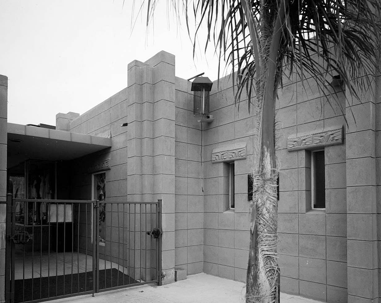 Historic Photo : Arizona Biltmore, Bathhouse & Cabanas, Northeast Corner, Twenty-fourth Street & Missouri Avenue, Phoenix, Maricopa County, AZ 3 Photograph