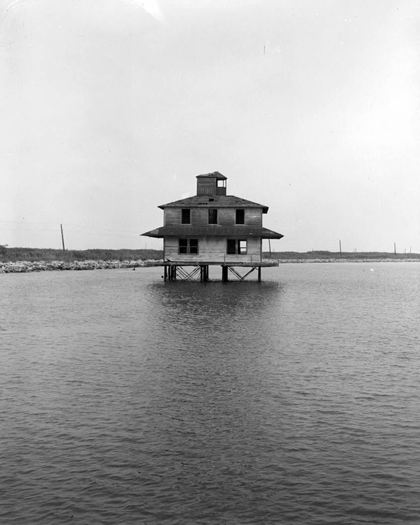 Historic Photo : Port Mahon Lighthouse, Delaware Bay at mouth of Mahon River, on State Route 89, Little Creek, Kent County, DE 2 Photograph