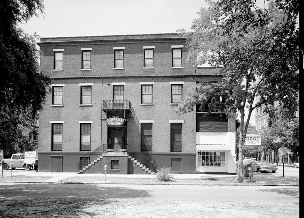 Historic Photo : Anderson-Leslie House, 4 West Oglethorpe Street, Savannah, Chatham County, GA 2 Photograph