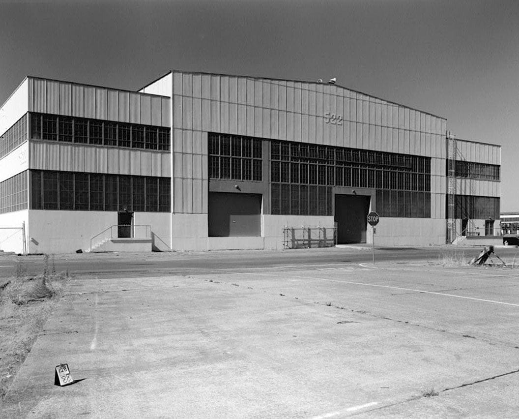 Historic Photo : Oakland Naval Supply Center, Aeronautical Materials Storehouses, Between E & G Streets, between Fourth & Sixth Streets, Oakland, Alameda County, CA 4 Photograph
