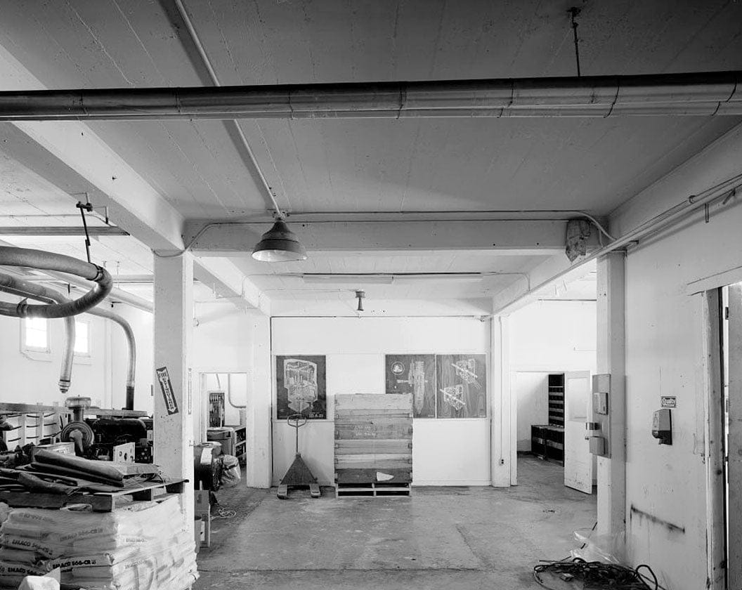 Mare Island Naval Shipyard, Transportation Building & Gas Station, Third Street, south side between Walnut Avenue & Cedar Avenue, Vallejo, Solano County, CA 1