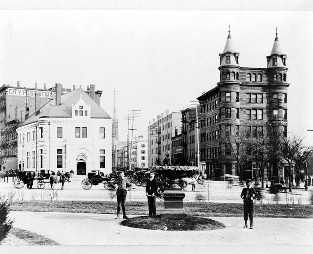 Historic Photo : National Bank of Washington, 301 Seventh Street, Northwest at Indiana Avenue & C Street, Washington, District of Columbia, DC 2 Photograph