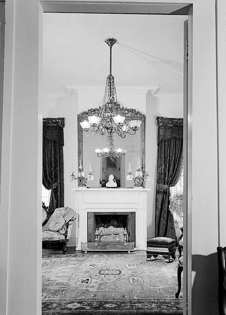 Historic Photo : Hardaway-Evans-Wilson-Sledge House, 2564 Spring Hill Avenue, Mobile, Mobile County, AL 1 Photograph
