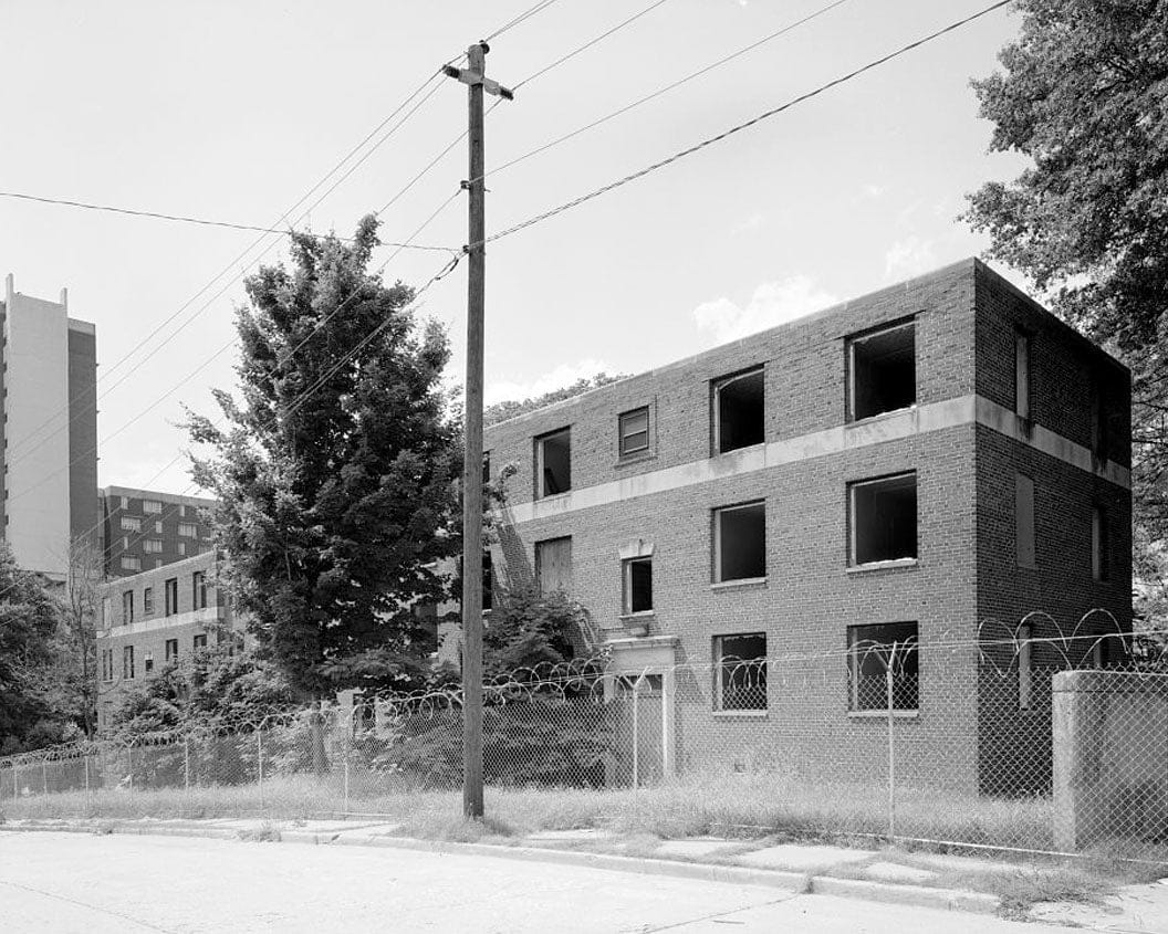 Historic Photo : Techwood Homes, Building No. 8, 115-119 Parker Street, Atlanta, Fulton County, GA 2 Photograph