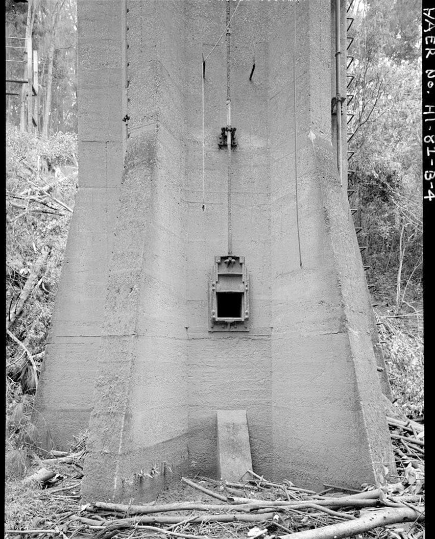 Historic Photo : Schofield Barracks Military Reservation, Ku Tree Reservoir, Valve Tower, Kalakoa Stream, East Range, Wahiawa, Honolulu County, HI 1 Photograph