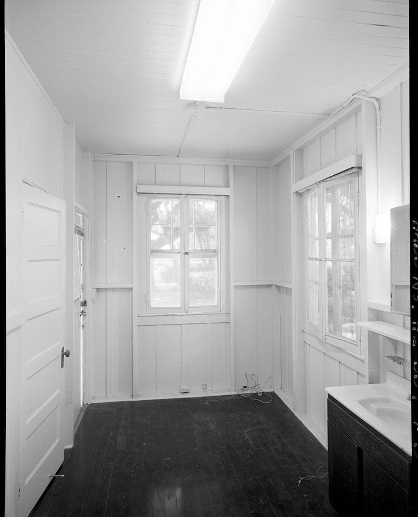 U.S. Naval Base, Pearl Harbor, Naval Housing Area Hale Alii, Shared Outbuilding Type with Carports, Off Eighth Street on either side of Avenue D, Pearl City, Honolulu County, HI 2