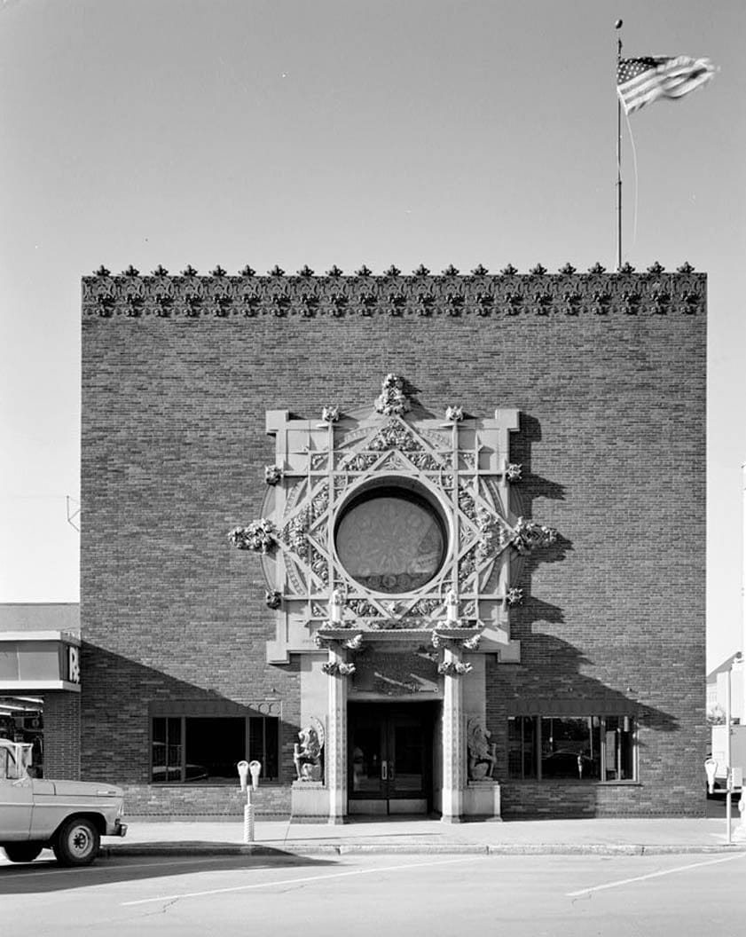 Historic Photo : Merchants' National Bank, Northwest corner of Fourth Avenue & Broad Street, Grinnell, Poweshiek County, IA 2 Photograph