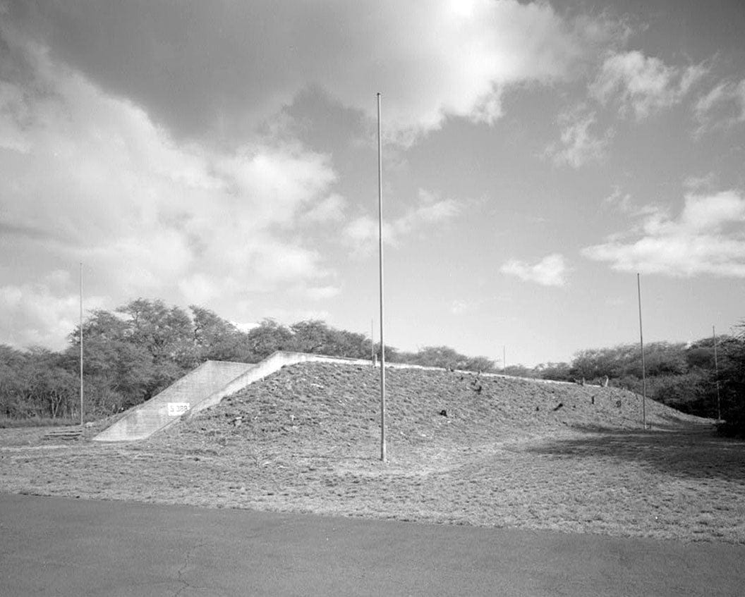 Naval Magazine Lualualei, West Loch Branch, Railroad Barricade Type, Third Street & north of G Avenue & Fourth Street intersection, Pearl City, Honolulu County, HI 1