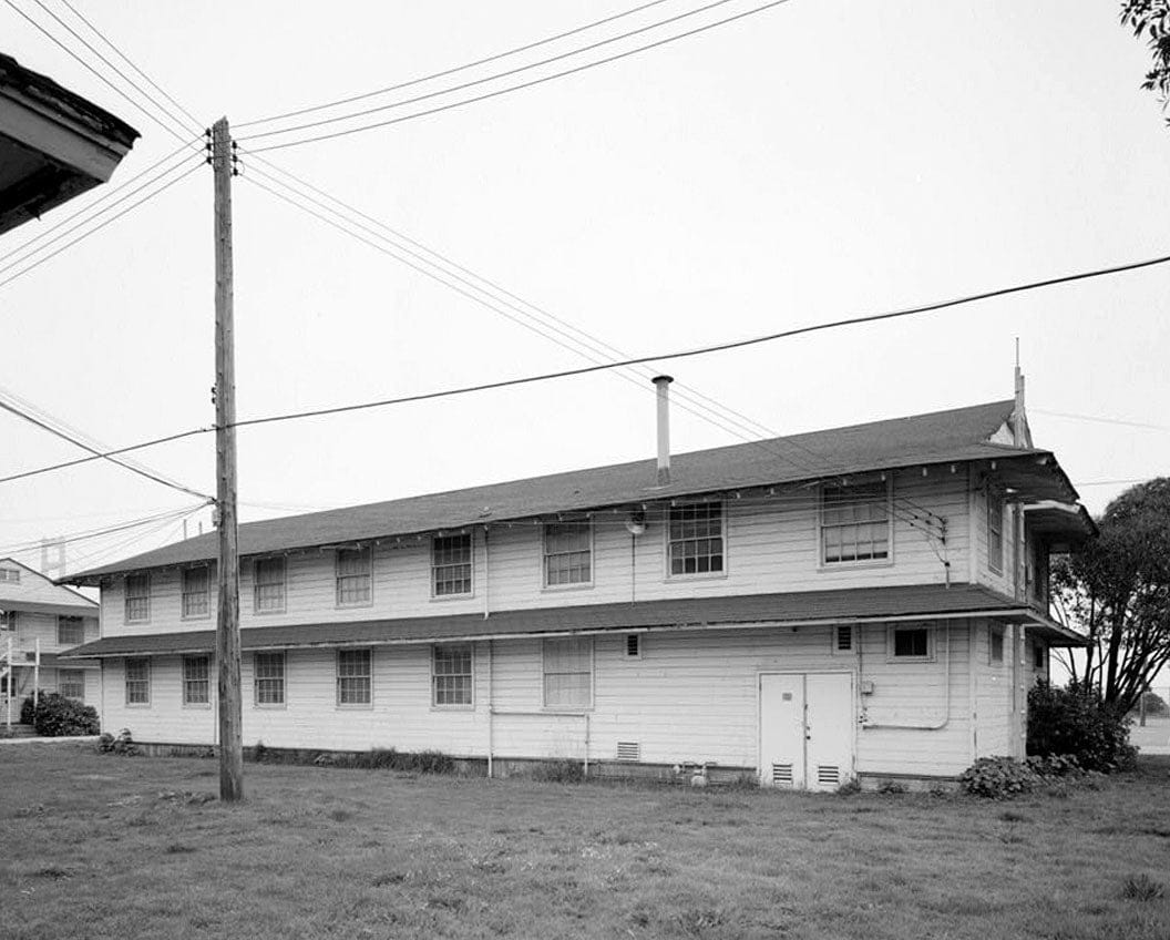 Presidio of San Francisco, Enlisted Men's Barracks Type, West end of Crissy Field, between Pearce & Maudlin Streets, San Francisco, San Francisco County, CA 14
