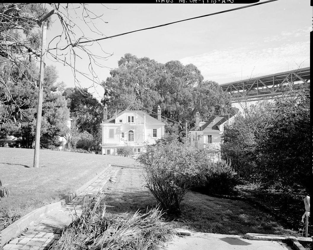 Naval Training Station, Senior Officers' Quarters District, Naval Station Treasure Island, Yerba Buena Island, San Francisco, San Francisco County, CA 2