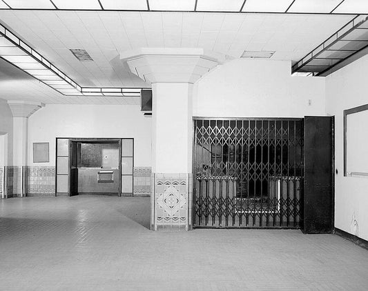 Historic Photo : Los Angeles Union Passenger Terminal, Tracks & Shed, 800 North Alameda Street, Los Angeles, Los Angeles County, CA 4 Photograph