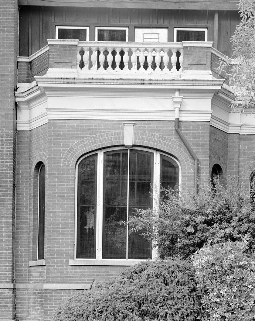 Mare Island Naval Shipyard, Old Administrative Offices, Eighth Street, north side between Railroad Avenue & Walnut Avenue, Vallejo, Solano County, CA 5