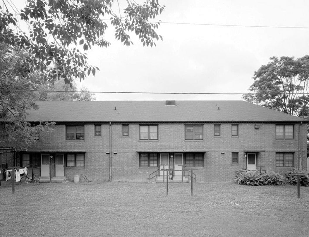 Historic Photo : Clark Howell Homes, Building 12-A, 500 Lovejoy Street, Atlanta, Fulton County, GA 1 Photograph