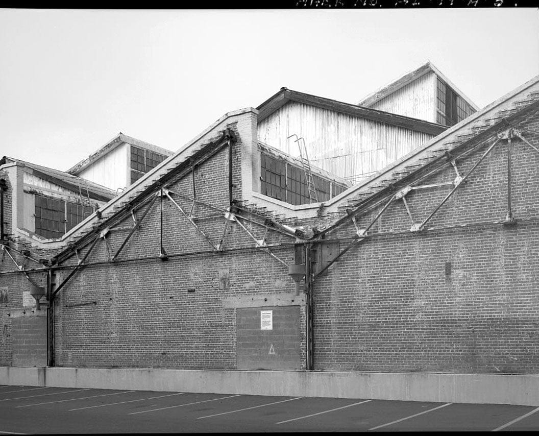 Historic Photo : Kahului Cannery, Plant No. 28, Cannery Building and Dryer House/Feed Storage Building, 120 Kane Street, Kahului, Maui County, HI 1 Photograph