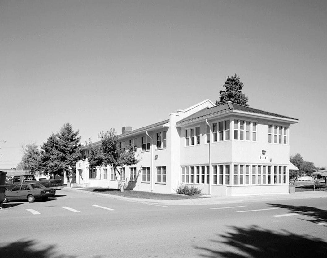 Historic Photo : Fitzsimons General Hospital, Officers Quarters, Northeast Corner of West Harlow Avenue & North Seventh Street, Aurora, Adams County, CO 1 Photograph