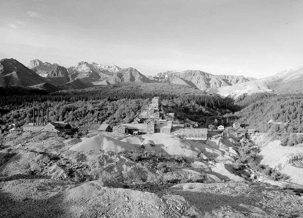 Historic Photo : Kennecott Copper Corporation, On Copper River & Northwestern Railroad, Kennicott, Valdez-Cordova Census Area, AK 22 Photograph