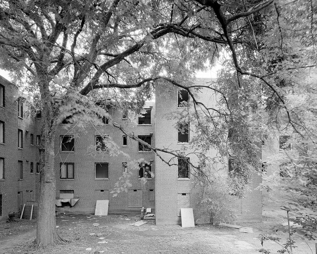 Historic Photo : Techwood Homes, Building No. 13, 462-468 Techwood Drive & 157-161 Hunnicutt Street, Atlanta, Fulton County, GA 6 Photograph