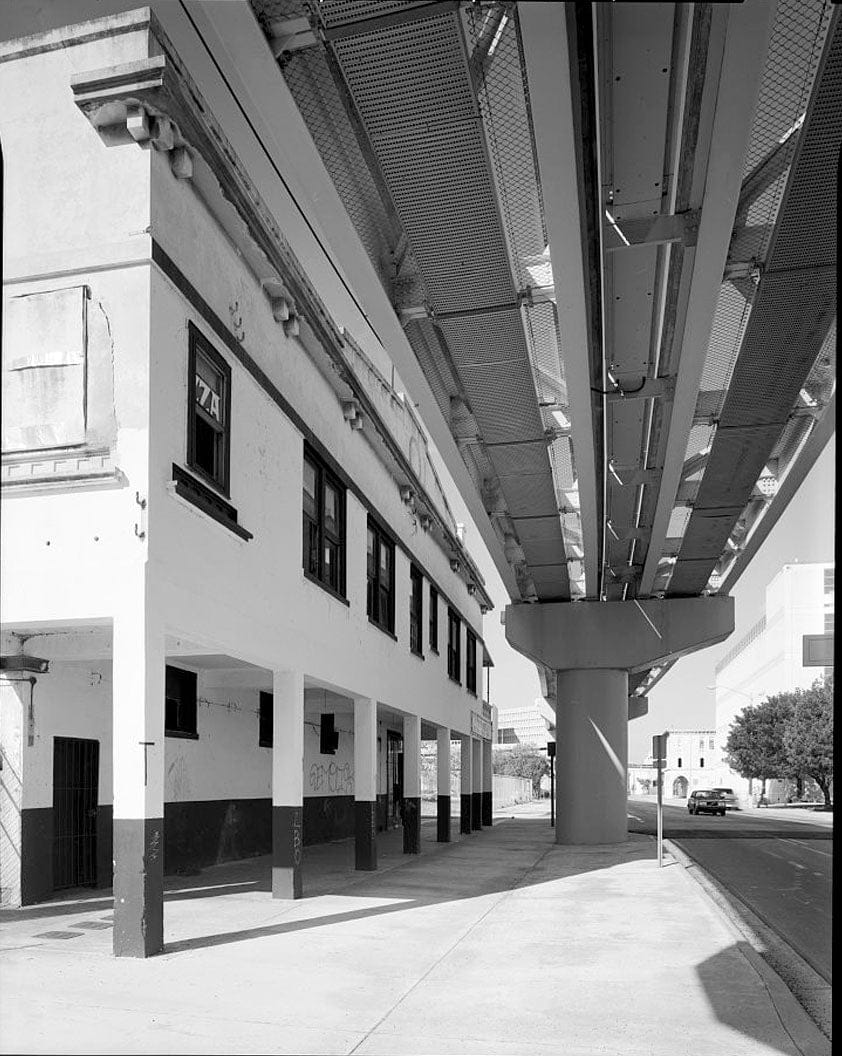 Historic Photo : Dennis Apartments, 433-447 North Miami Avenue, Miami, Miami-Dade County, FL 4 Photograph