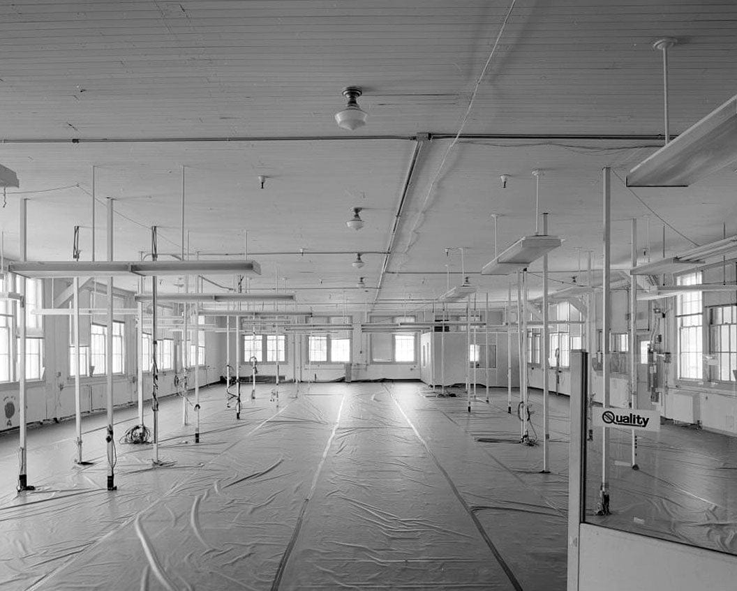 Mare Island Naval Shipyard, Administrative Offices & Cafeteria, Twelfth Street, north side between Railroad Avenue & Cedar Aveneu, Vallejo, Solano County, CA 5