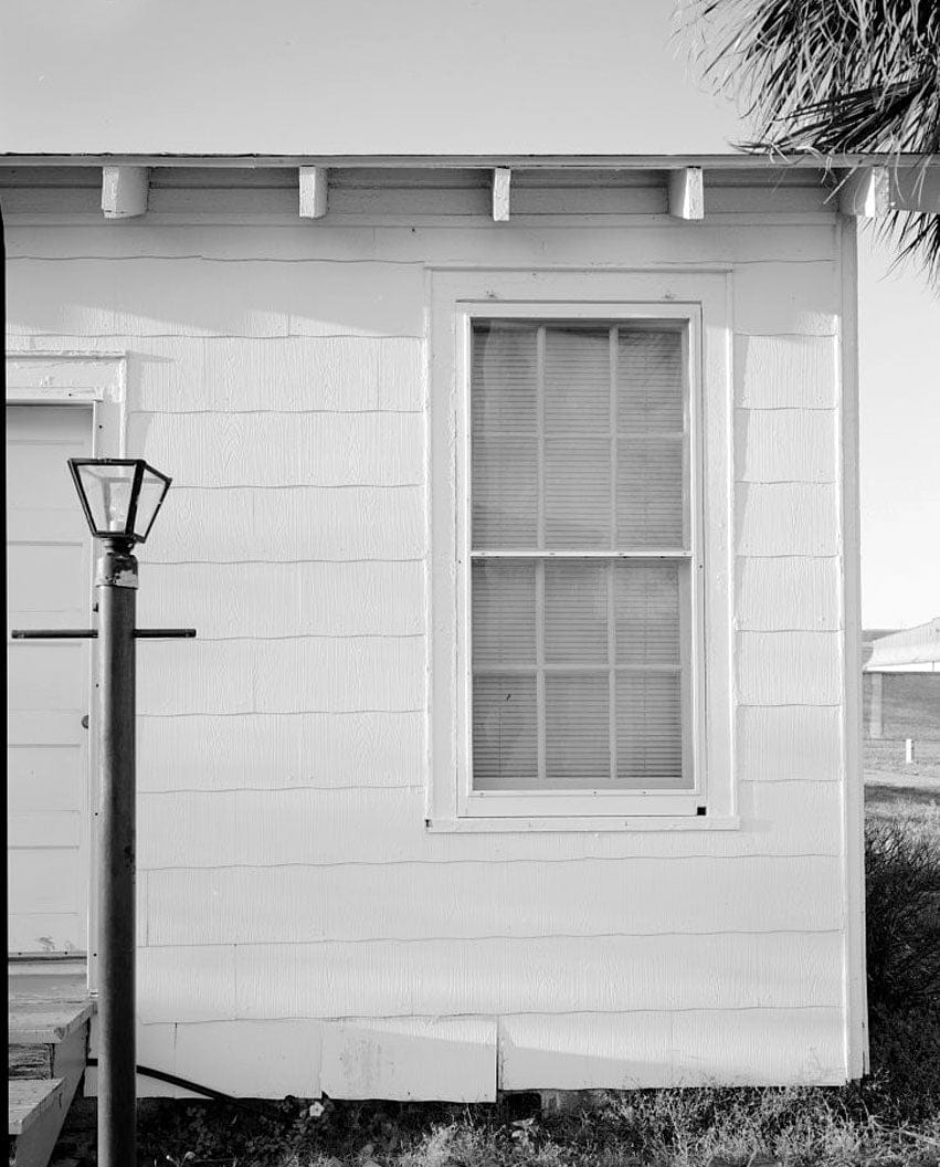 Historic Photo : U.S. Naval Air Station, Servant's Quarters Q-3G, Q-3 North Avenue, Pensacola, Escambia County, FL 1 Photograph