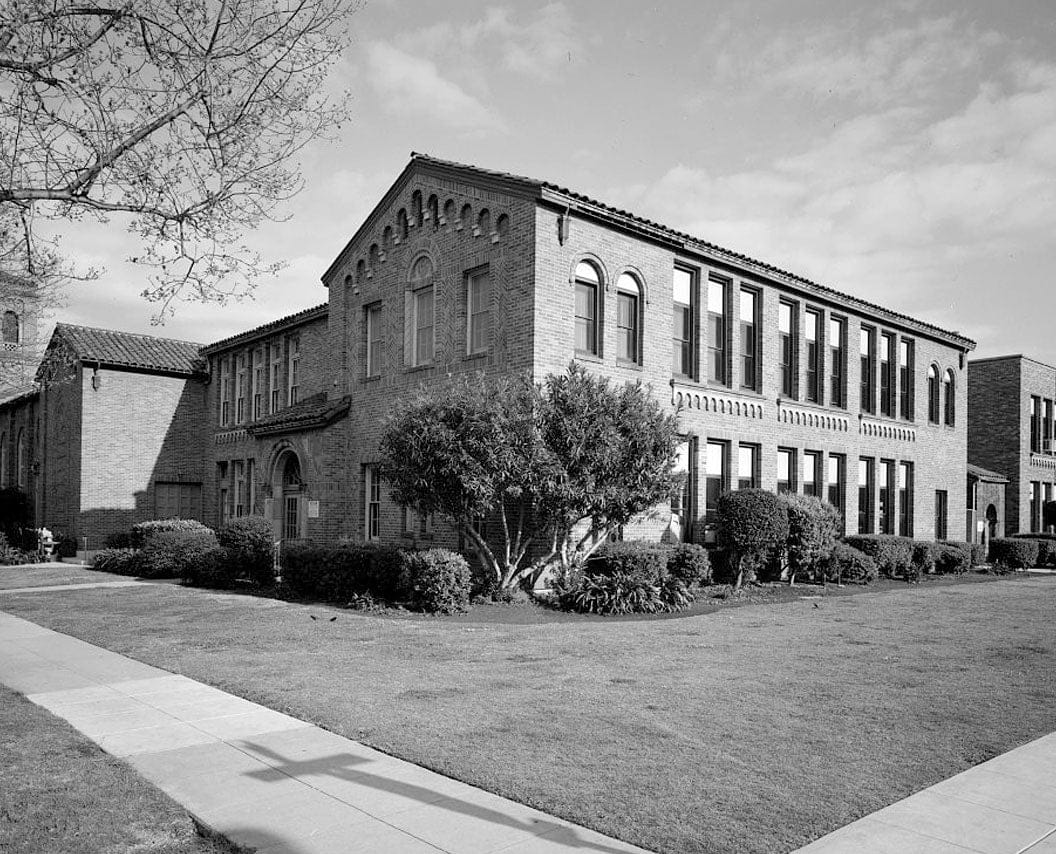 Historic Photo : Beverly Vista School, Manual Arts & Classroom Building, 200 South Elm Drive, Beverly Hills, Los Angeles County, CA 8 Photograph