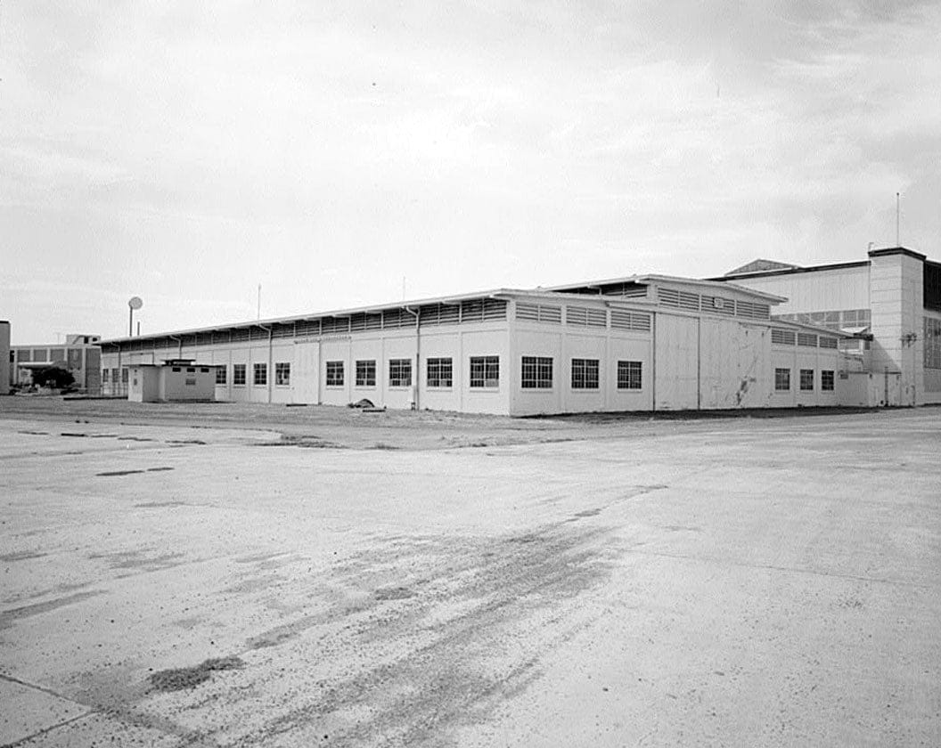 Historic Photo : U.S. Naval Base, Pearl Harbor, Combat Vehicle Shop, Corner of Lexington Boulevard & Liscome Street, Pearl City, Honolulu County, HI 1 Photograph