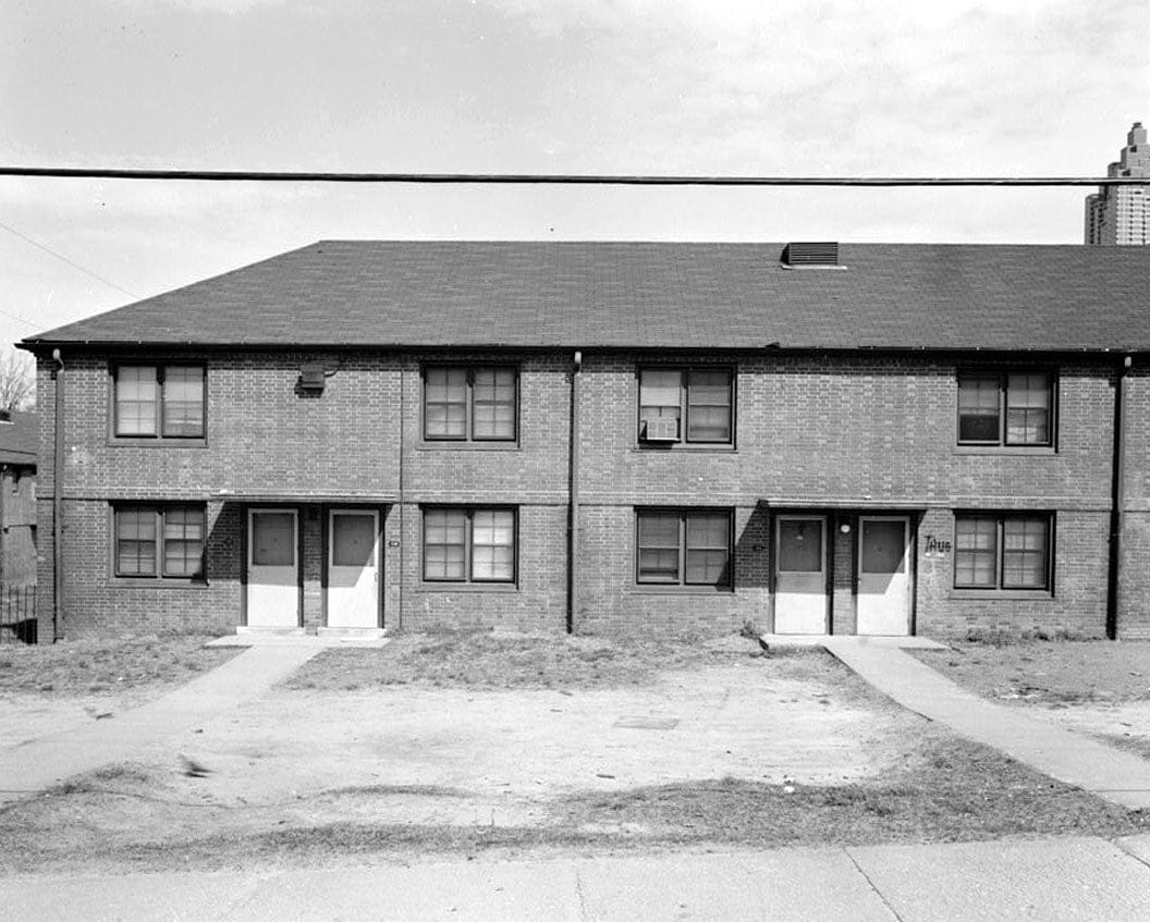 Historic Photo : Clark Howell Homes, Building I-2, 222 Hunnicutt Street, Atlanta, Fulton County, GA 2 Photograph